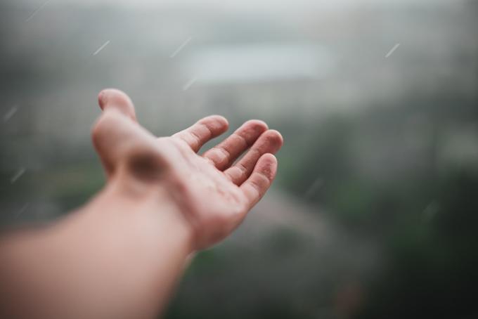 雨の中の判断