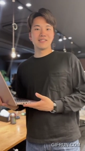 前職はまさかの〇〇⁉️ #shorts